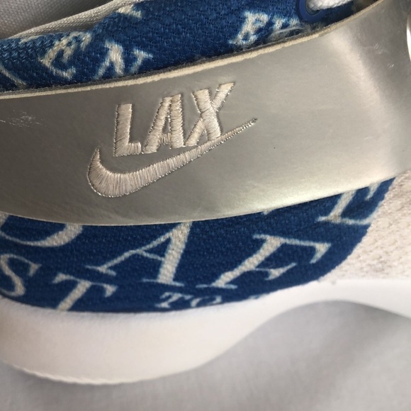 Nike kyrie GUC Sneakers silver white and blue Sz 8 - Picture 8 of 15